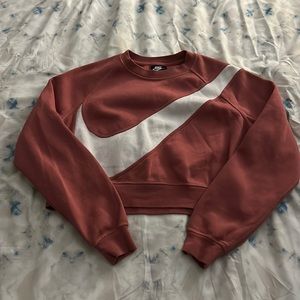 Nike Magenta Cropped Sweatshirt